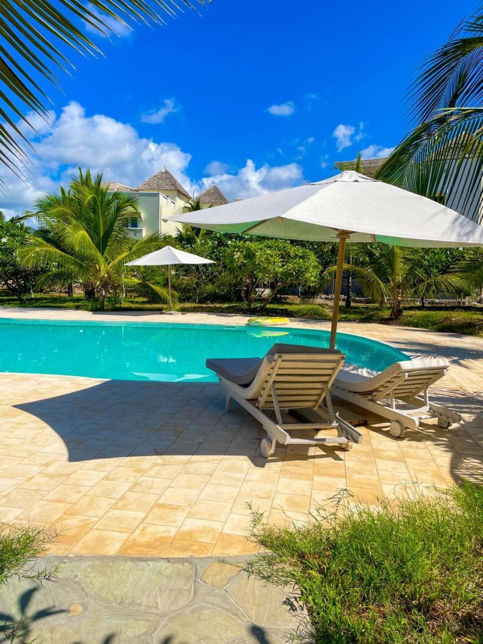 White Villa - Paparemo Beach Watamu Exterior foto